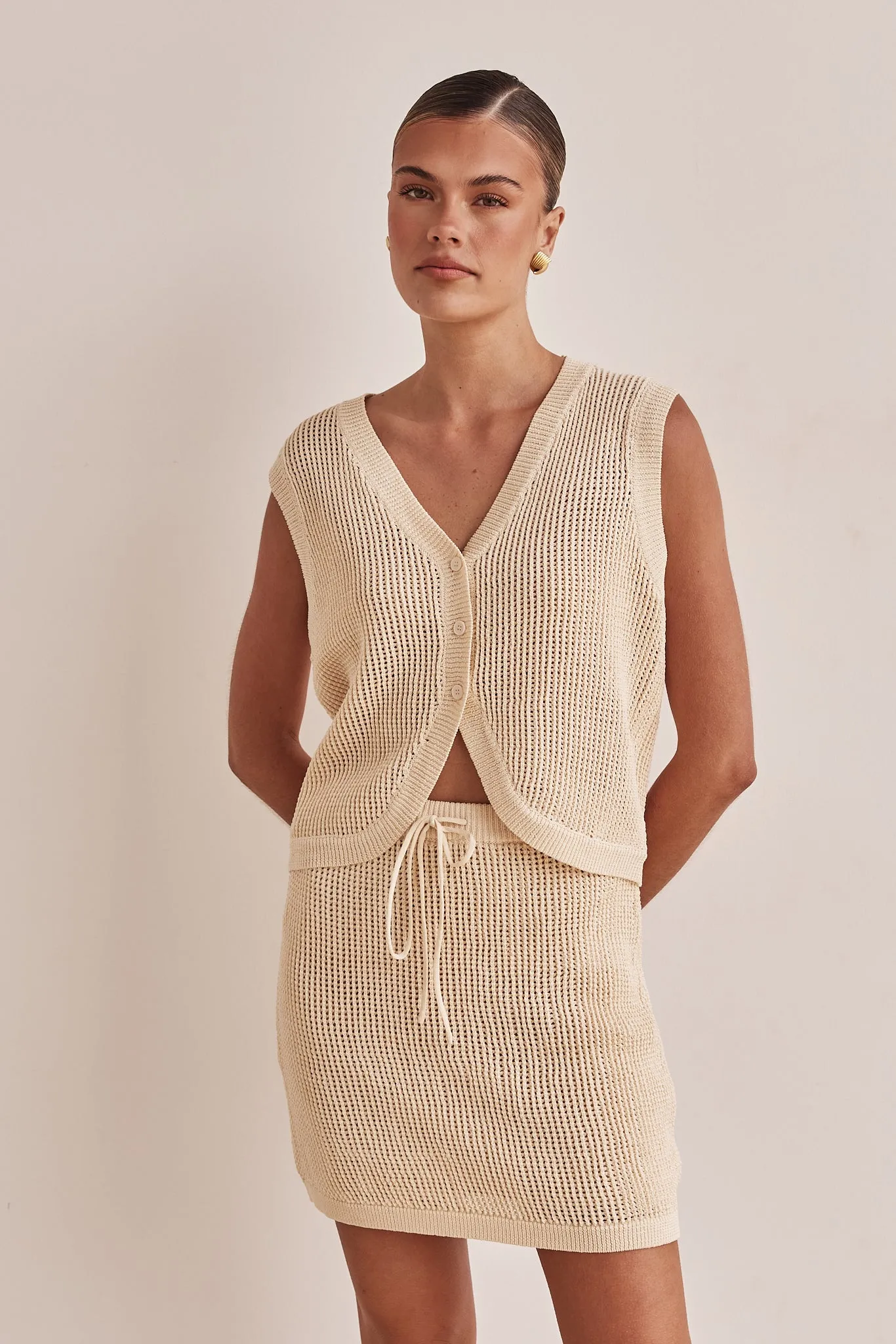 Alexi Knit Vest (Beige)